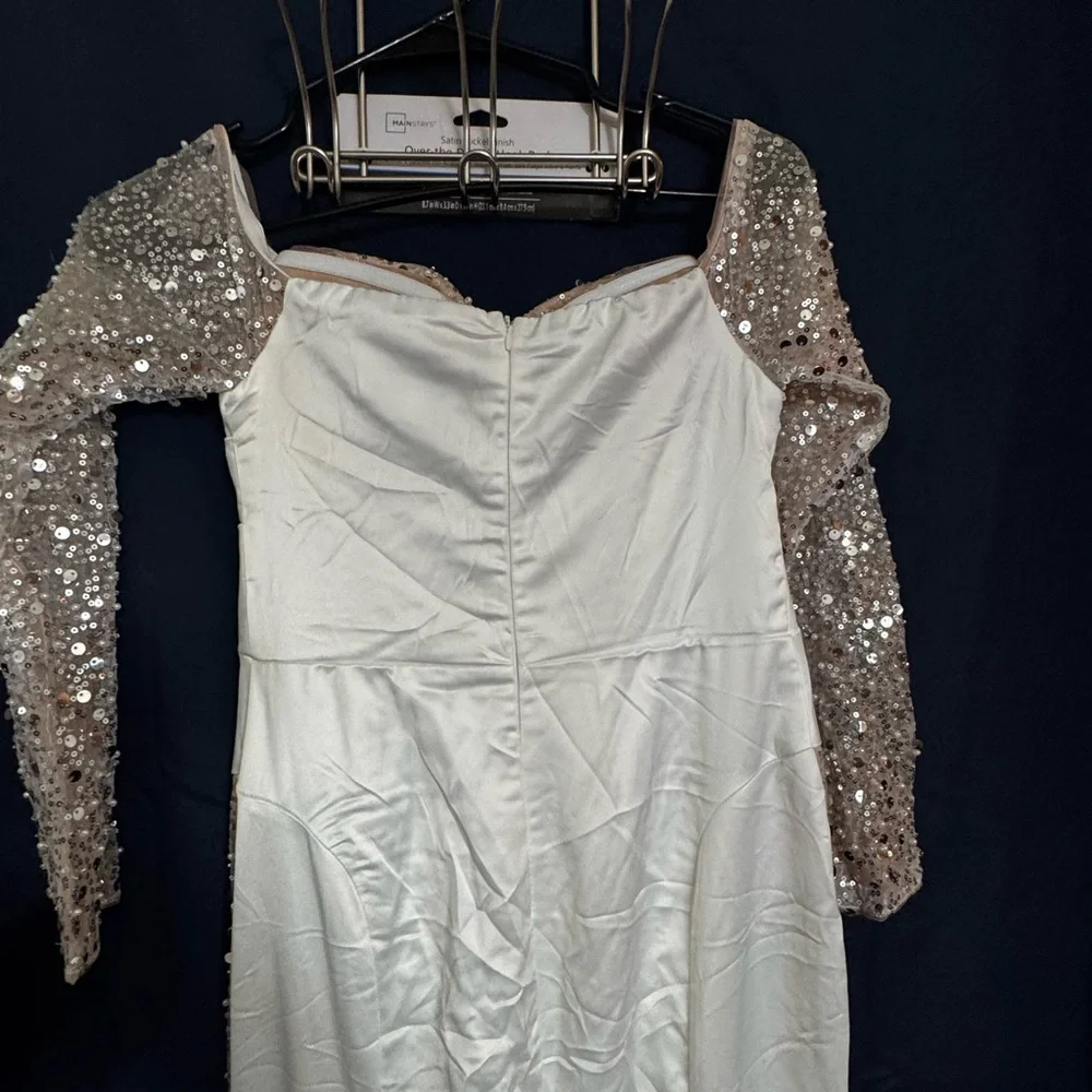 Elegant Sequin Long Sleeve Dress - Picture 9 of 11